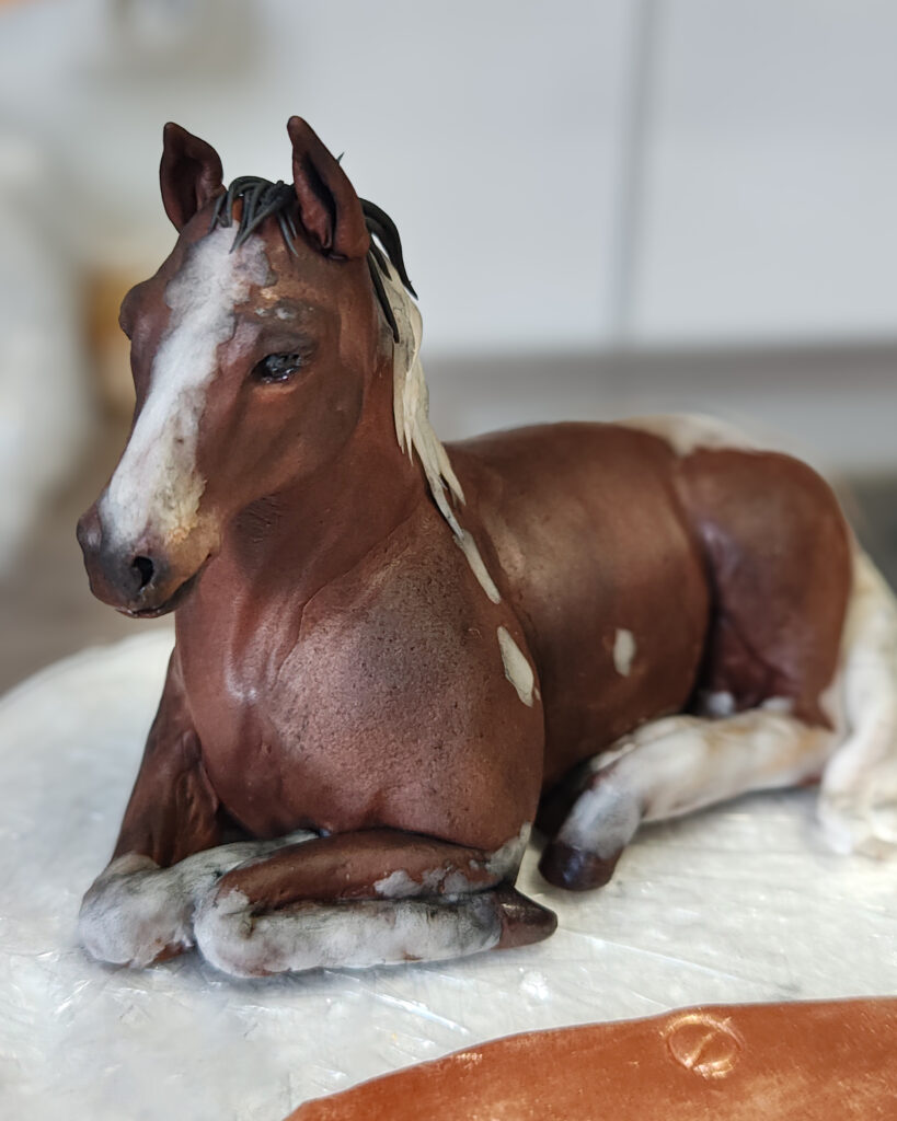 Figurka na Tort Koń Jadalna Figurka Rękodzieło z masy Cukrowej